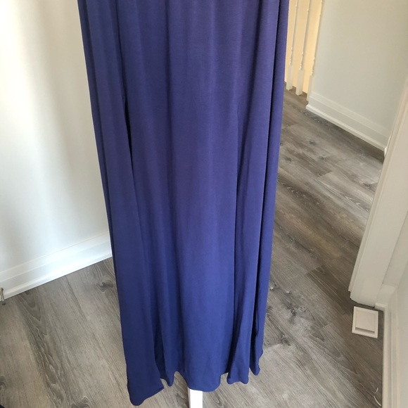 HOST PICK😍NWOT Bebe Double Slit Halter Maxi Dress - Picture 8 of 10
